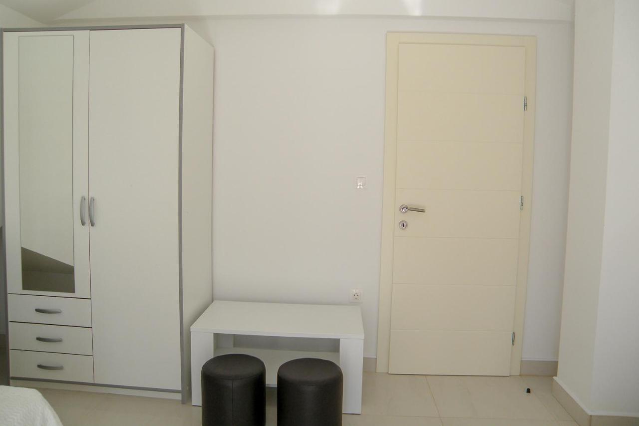 Lada Apartmani Novalja Kültér fotó