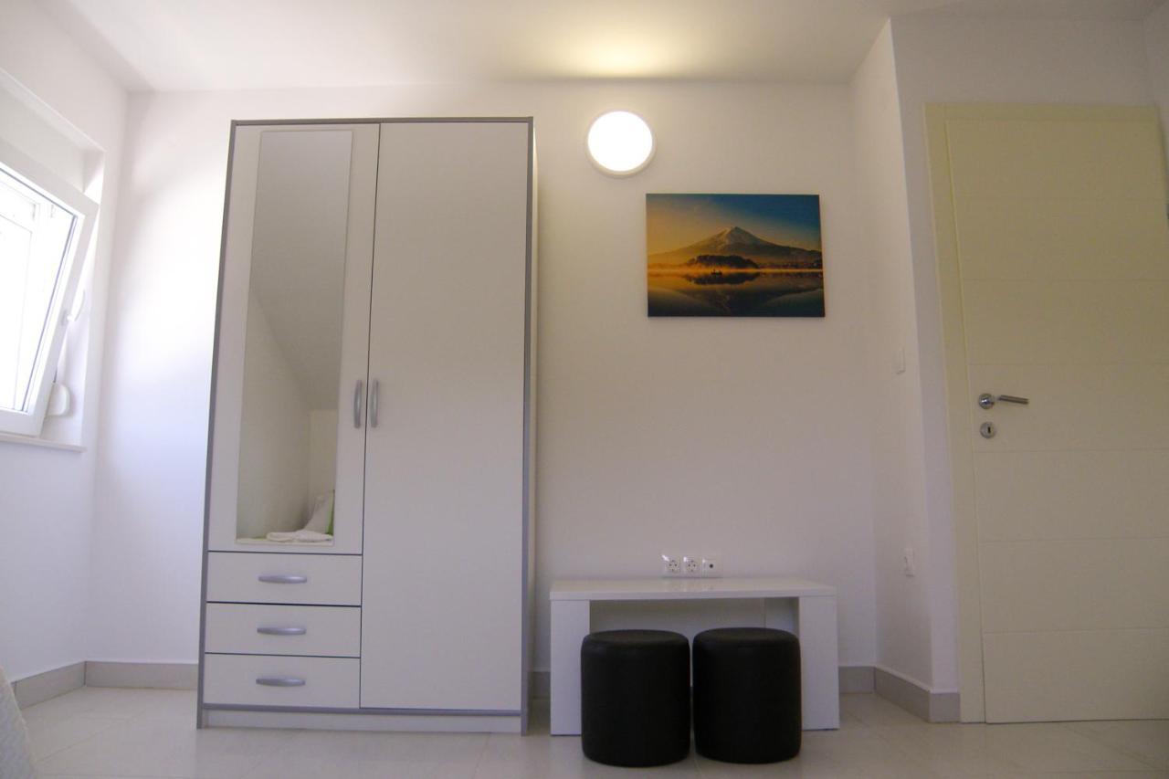 Lada Apartmani Novalja Kültér fotó